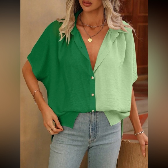 Two-tone green top 💚 - Picture 2 of 3